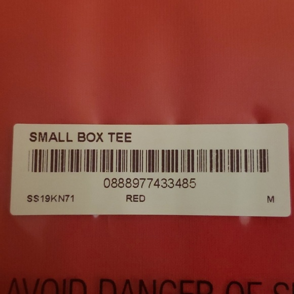 Red Mini Box logo tee - Picture 3 of 3